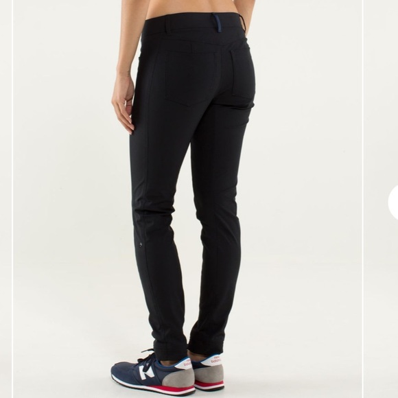 Lululemon Urbanite Pant - Picture 2 of 8